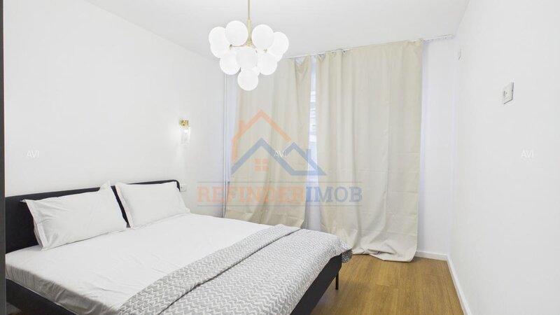 OzanaVanzare 3 camere  64mp